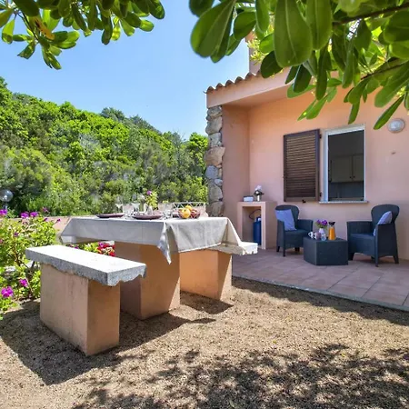 Casa Geranio - Villaggio Galanu * Коста-Парадисо